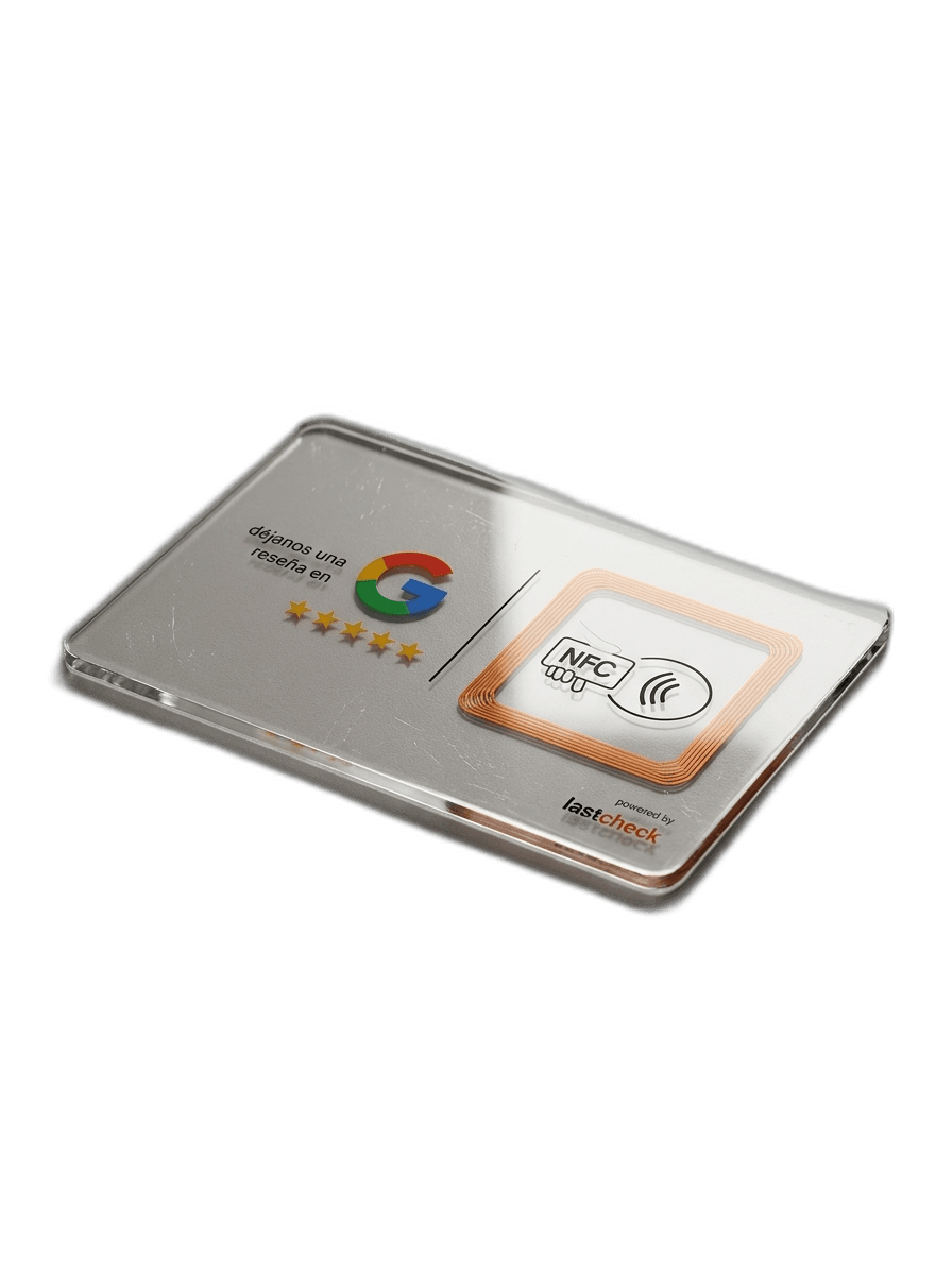 Tarjeta NFC LastCheck en PVC transparente, con enlace a reseñas de Google